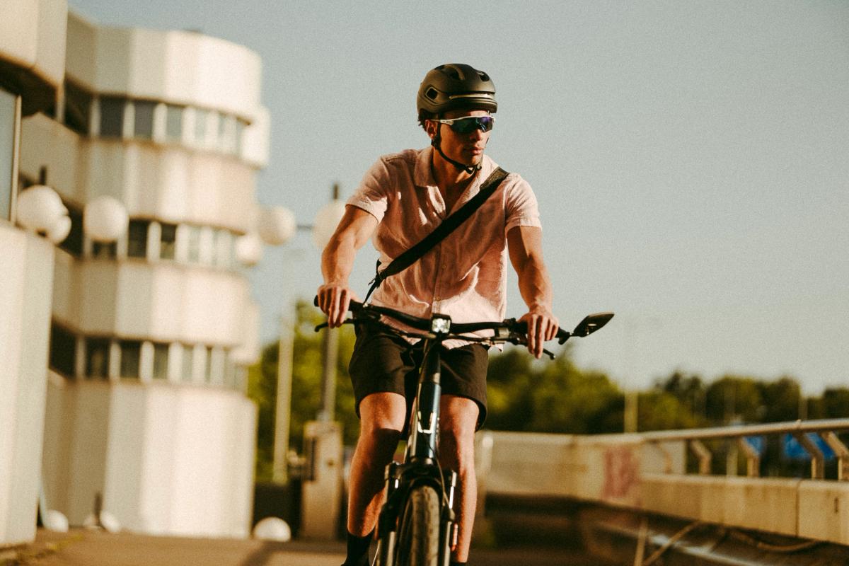 Man riding Stromer ST1