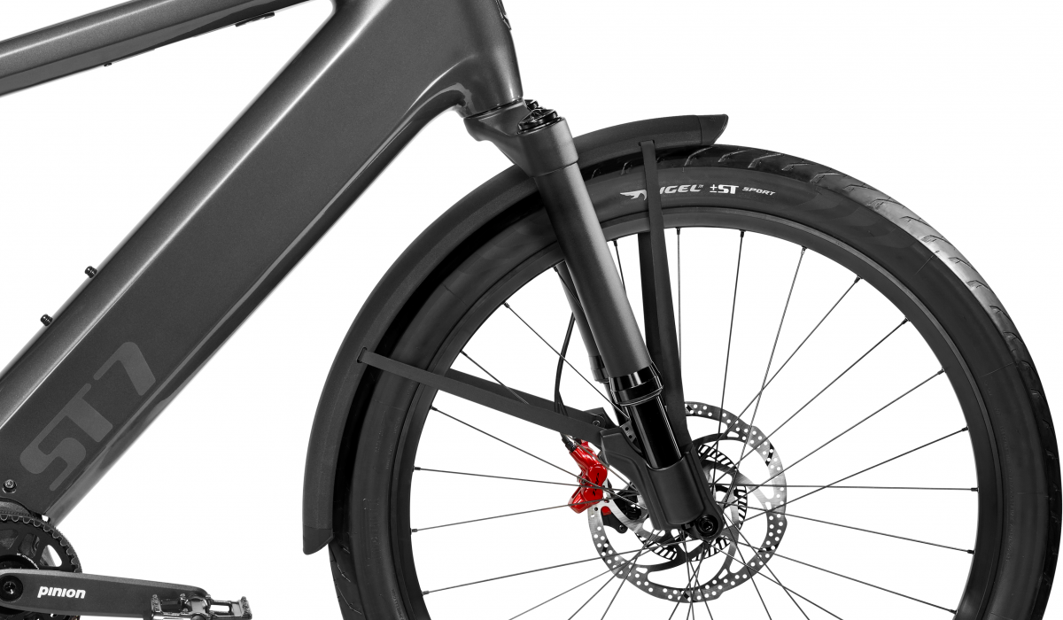 Suspension fork black on Stromer ST7 Speed Pedelec